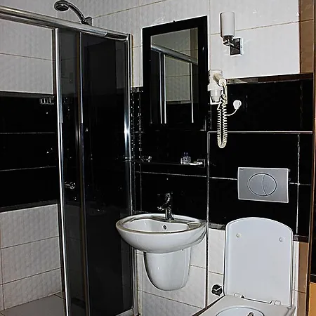 Ferah Hotel Gebze